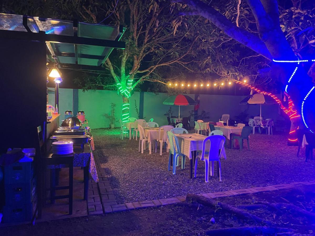 Blue Summer Suites & Restaurant Bingag Luaran gambar