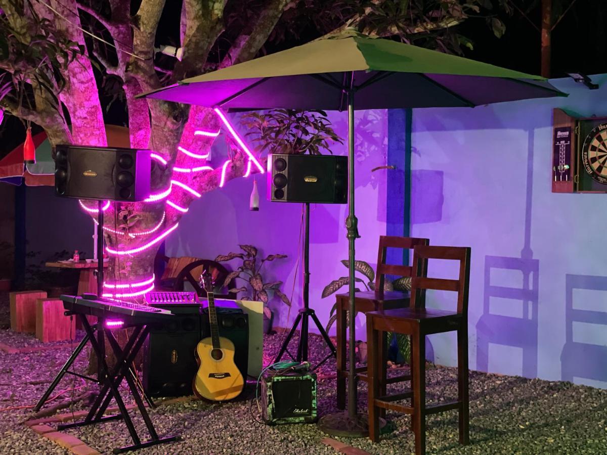 Blue Summer Suites & Restaurant Bingag Luaran gambar